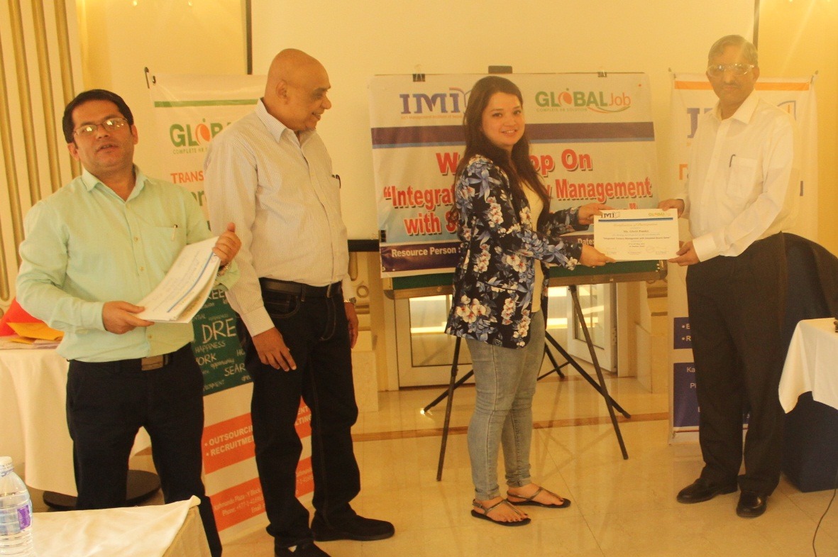 Program on Integrated Treasury Management with Simulated Bourse Game